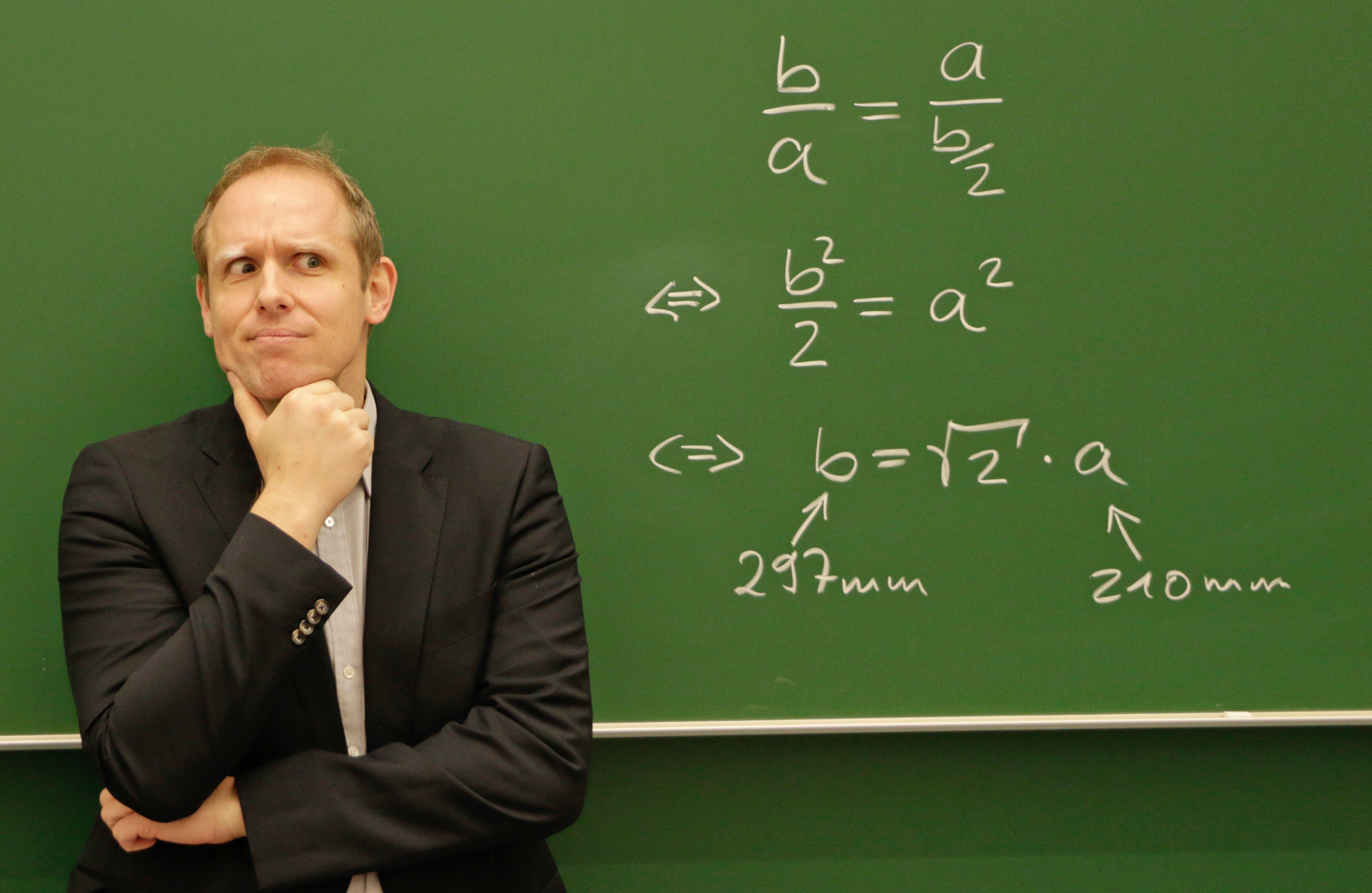 Möge die Ableitung des Impulses mit dir sein: Prof. Dr. Mark Schülke beschäftigt sich mit der Physik in Star-Wars-Filmen Foto: Sandra Poesentrup, FH Südwestfalen 