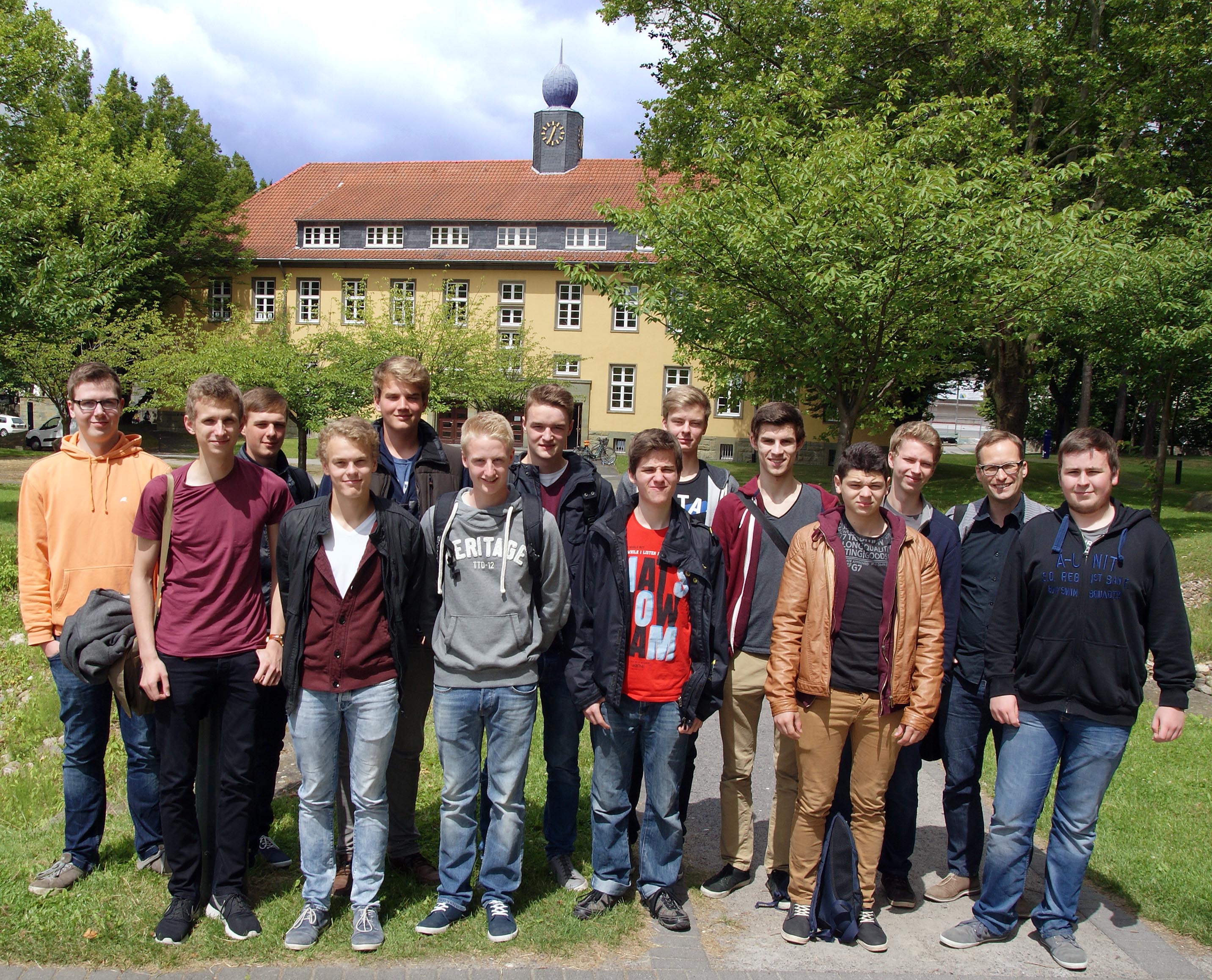 Einblicke in Elektrotechnik und Maschinenbau bekamen 13 Convos-Schüler auf dem Soester Hochschulcampus Fotos: Hinrichs | FH SWF