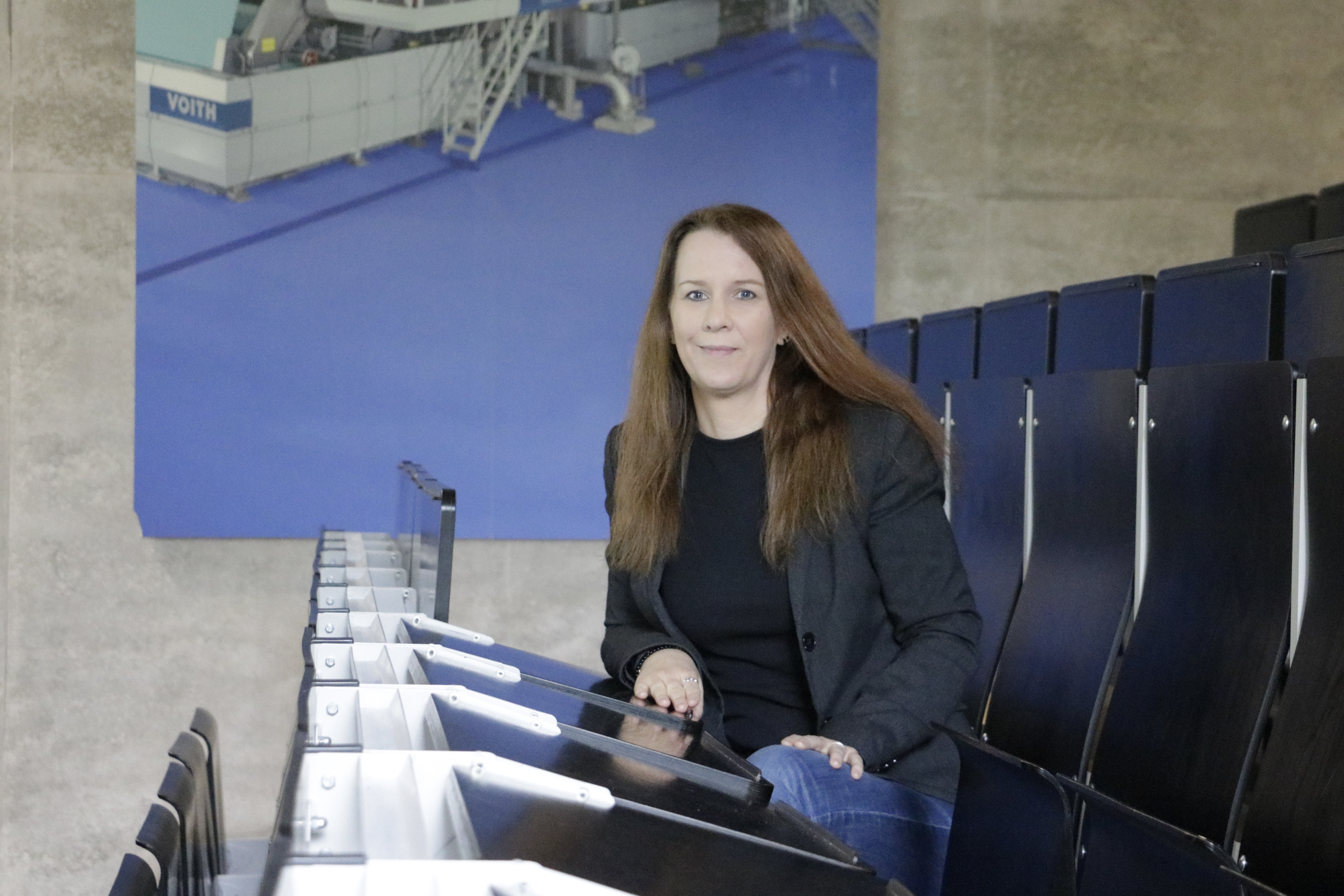 Anja Hüske berät Unternehmen zu Kooperationsmöglichkeiten mit der Fachhochschule Südwestfalen / Foto: Christian Klett, FH Südwestfalen
