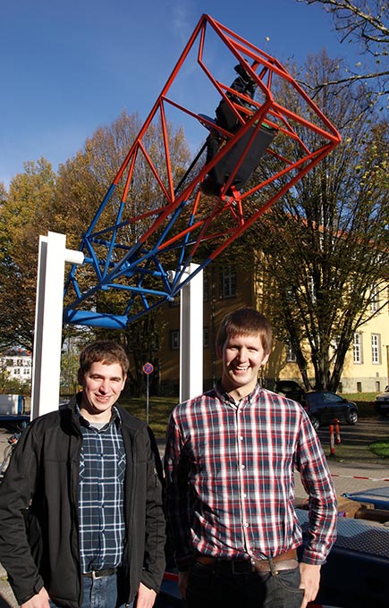 Bernd Hegemann (li.) und Martin Beumker beim Testlauf des Loop Hunters.