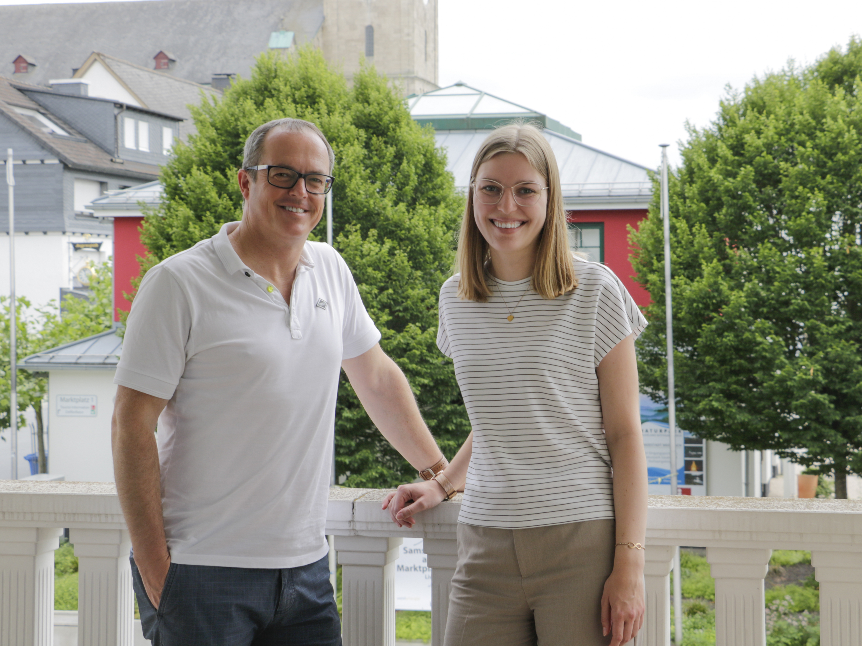 … und unterstützt künftig Wirtschaftsförderer Michael Aufmhof / Fotos: Christian Klett, FH Südwestfalen