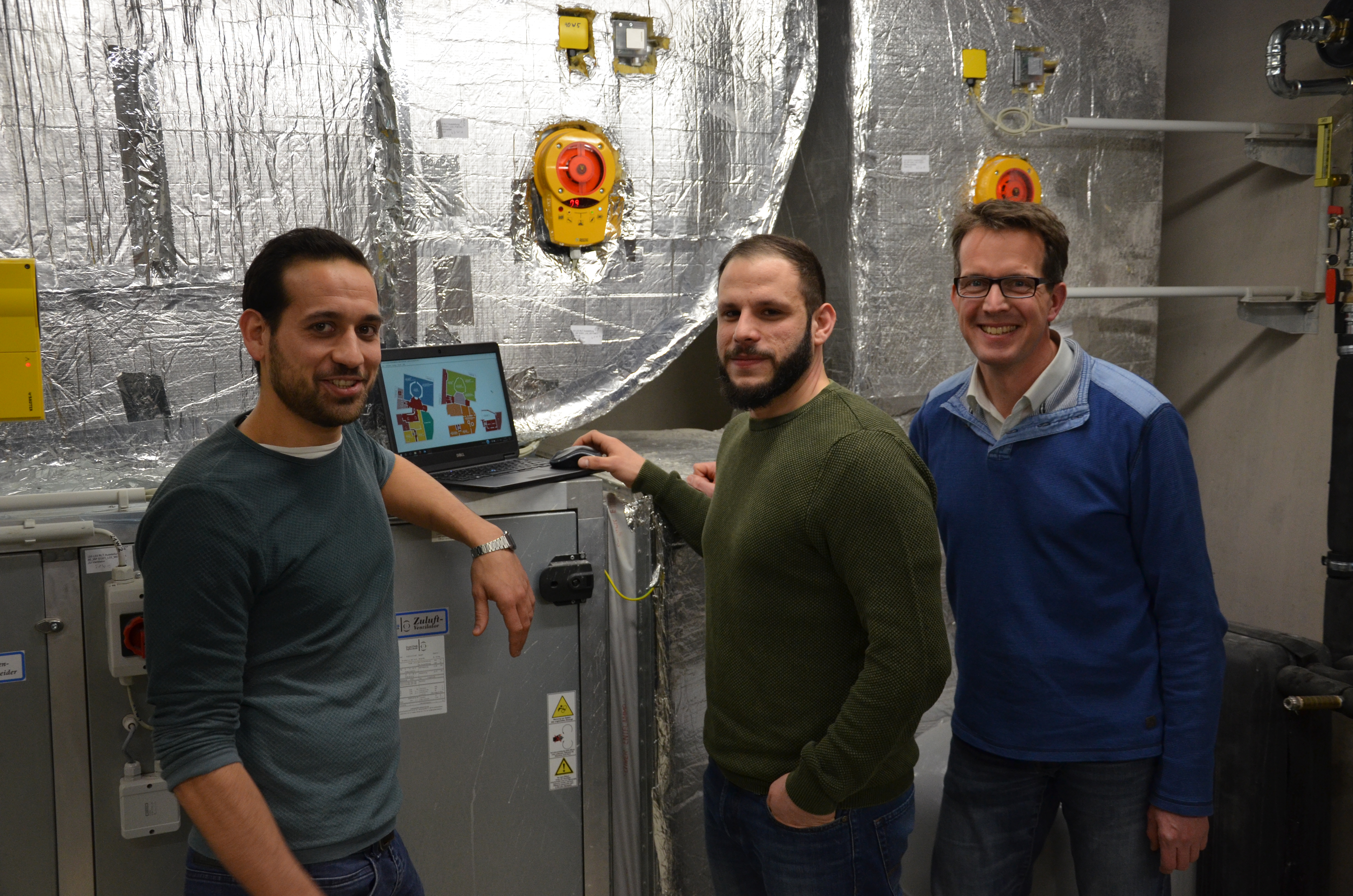 Freuen sich über ihre profitable Zusammenarbeit: Adriano Pondruff, Athanasios Giouroukakis und Phänomenta-Leiter Dr. Johannes Pöpping (v. li.).