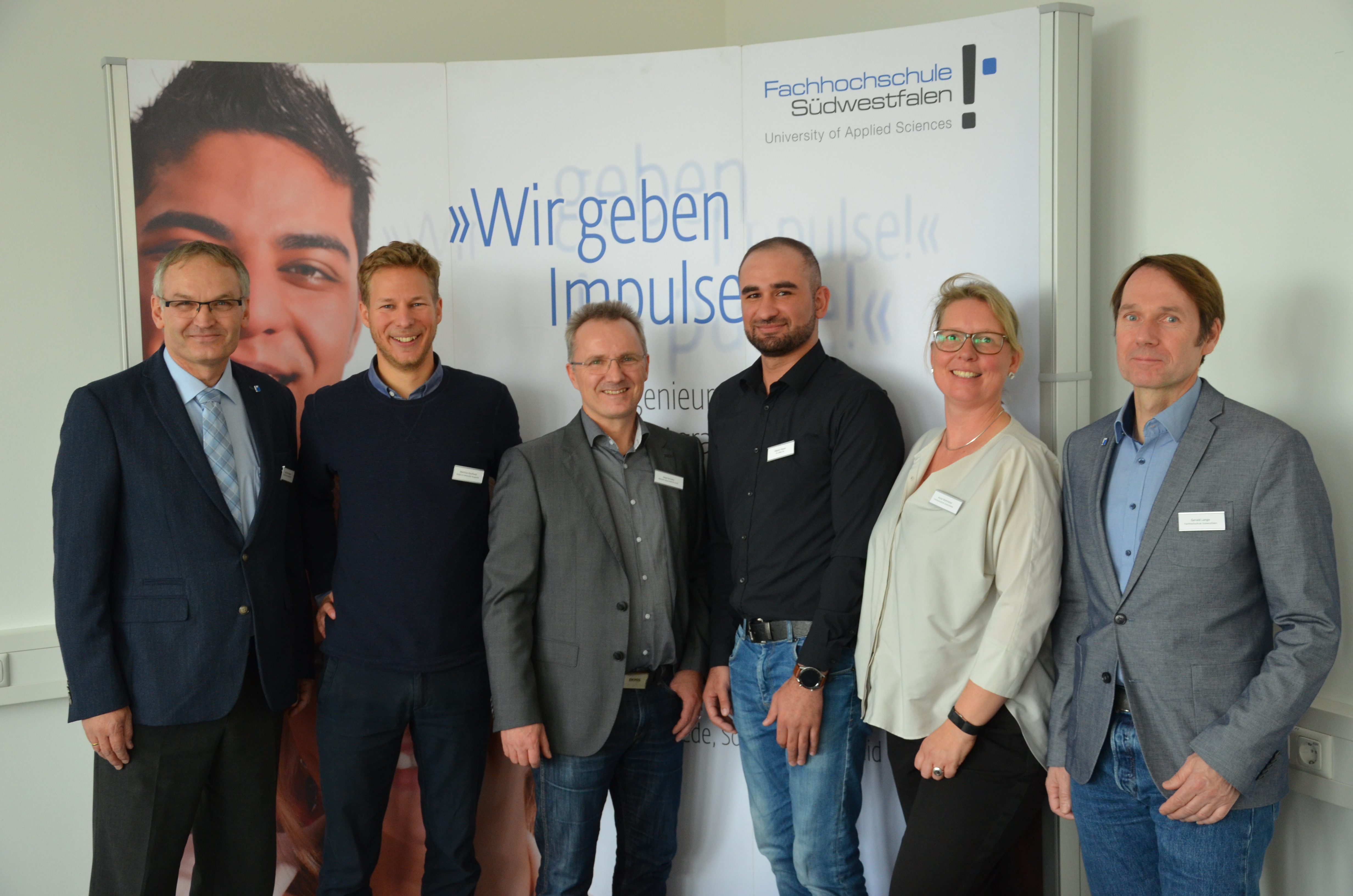 Die Organisatoren und Referenten des Lüdenscheider Dialoges: Prof. Harald Mundinger, Matthias Kaufhold, Jörg Szczuka, Segvan Hasan, Prof. Dr. Anne Wehmeier und Prof. Gerald Lange (v.li.).