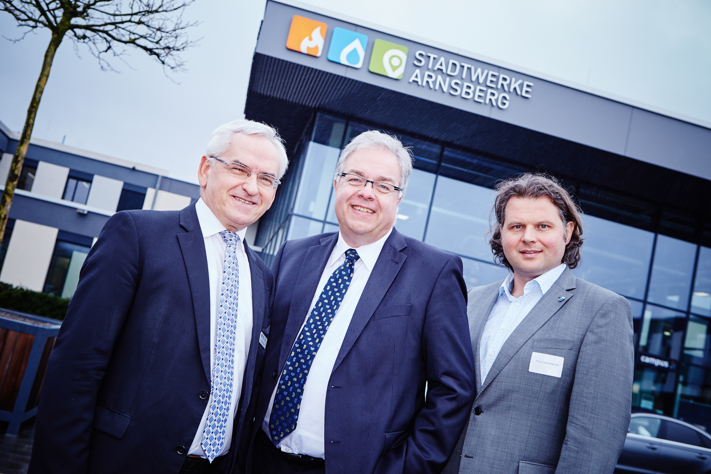 (v.l.n.r.) Karlheinz Weißer, Dr. Patrick Opdenhövel und Prof. Dr. Ewald Mittelstädt