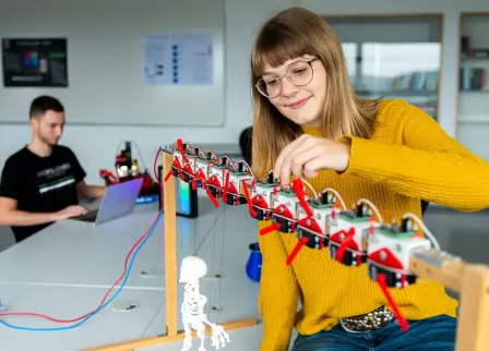 Studenten in einem Labor