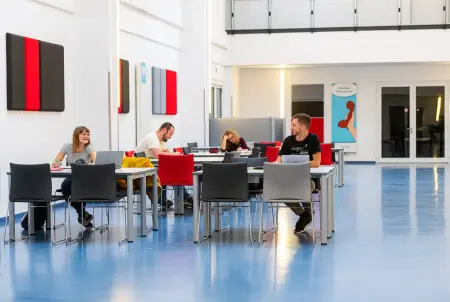 Studenten in der Uni Hagen