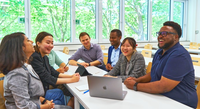 Studierende aus verschiedenen Ländern