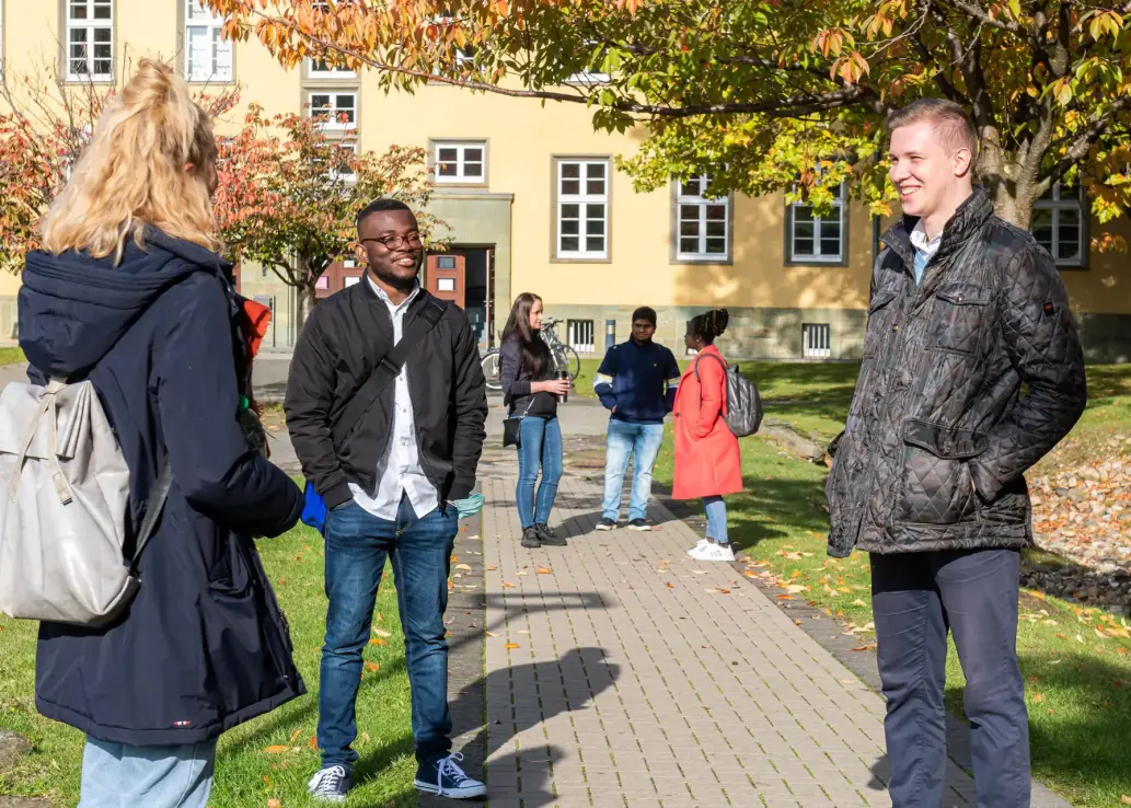 Studenten am Campus Soest